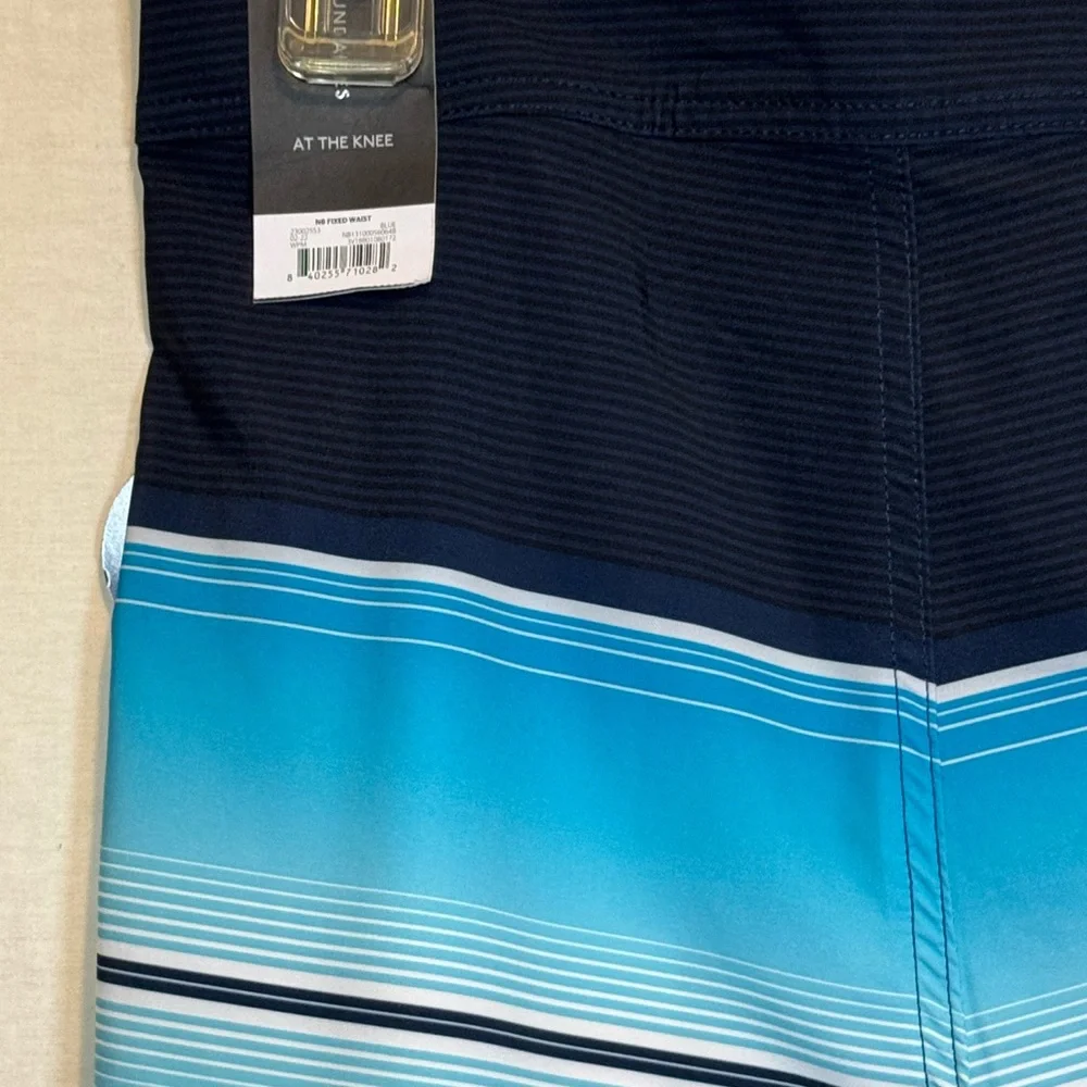 G-148 Men’s No Boundaries NWT Blue &‎ White Stripe Fixed Waist Swim Board Shorts